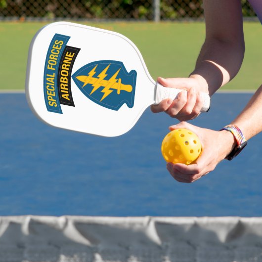 Insignien der Spezialkräfte Im Flugzeug Pickleball Schläger (InSitu)