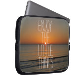 Inspiration genießen Sie die kleinen Dinge Zitat Laptopschutzhülle (Vorne Rechts)