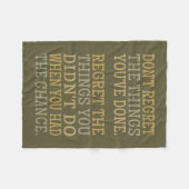 Inspiration REGRETS Vlies Decke (Vorderseite (Horizontal))
