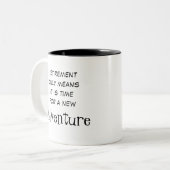 Inspiration-Ruhestand-Tasse Zweifarbige Tasse (Vorderseite Links)