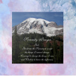 Inspiration Serenity Prayer Rainier Fliese<br><div class="desc">Keramik-Kachel mit dem landschaftlichen Foto eines schneebedeckten Berges Rainier und den inspirierenden Worten des Serenity Gebet. Wählen Sie Ihre Kachelgröße aus. Macht ein nachdenkliches Geschenk für Familie und Freunde!</div>