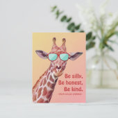 Inspiration Zitat Emerson Be Albern Fun Giraffe P Postkarte (Stehend Vorderseite)