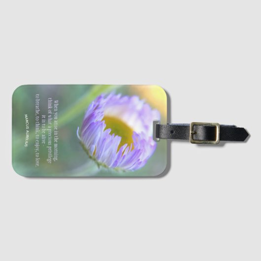 Inspiration Zitat Typografie Blumenmakro Foto Gepäckanhänger (Vorderseite (Horizontal))