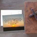Inspirational Bible Verse Jeremiah 29:11 Sonnenauf Postkarte<br><div class="desc">Denn ich kenne die Pläne, die ich für dich habe, erklärt der Herr. Pläne, Ihnen zu gedeihen und nicht Ihnen zu schaden, Pläne, Ihnen Hoffnung und eine Zukunft zu geben. Jeremiah 29:11 Bibelverse auf einem schönen Foto von einem Sonnenaufgang des Ozeans. Dieses inspirierende Zitat Postcard weist ein aufregendes biblisches Zitat...</div>