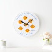 Inspirational Goldfish Teacher Motto Classroom Große Wanduhr (Zuhause)