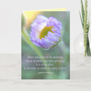 Inspirations-Zitat Blumen-Makrofoto-Vorlage Karte