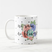 Inspirationsangebot | Moderne Typografie auf Blume Kaffeetasse (Links)