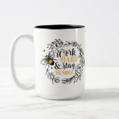 Inspirationsarbeit wird als Monogramm hinzugefügt Zweifarbige Tasse (Links)