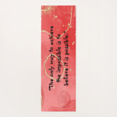 Inspirationsmonogramm: Schwarz auf Rot | Yogamatte (Rückseite)