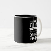 Inspirationsmotivation Zitat Geboren, um sich ausz Zweifarbige Tasse (VorderseiteRechts)