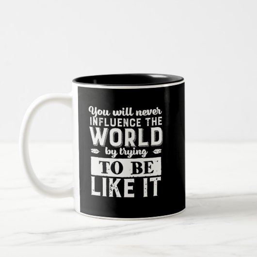 Inspirationsmotivation Zitat immer Sie selbst sein Zweifarbige Tasse (Links)