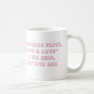 Inspirieren des Glaubens, der Hoffnung u. der Kaffeetasse