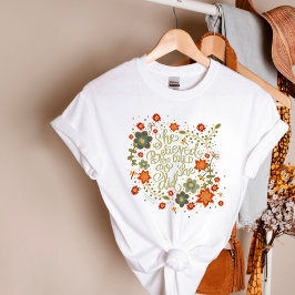 Inspirierend, dass sie daran glaubt, dass sie Insp T-Shirt