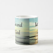 INSPIRIEREND LASS GO UND LASSEND GOD-FOTO KAFFEETASSE (Mittel)