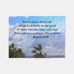 INSPIRIEREND RUMÄNE 8:28 FLEECEDECKE