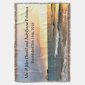 INSPIRIEREND SUNRISE PERSONALISIERTE WEDING BLANKE DECKE (Vorderseite Vertikal)
