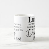 Inspirierend TANZ im REGEN Verwandlungstasse (Mittel)