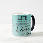 Inspirierend TANZ im REGEN Verwandlungstasse (VorderseiteRechts)