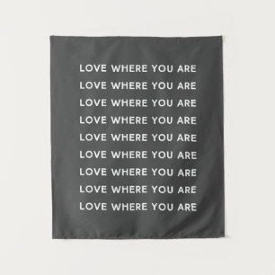 Inspirierendes aufmunterndes Wort-Typografie Schwa Wandteppich