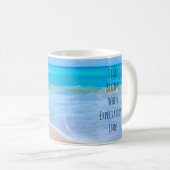 inspirierendes Zitat mit tropischer Strandlandscha Kaffeetasse (VorderseiteRechts)