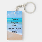 inspirierendes Zitat mit tropischer Strandlandscha Schlüsselanhänger (Rückseite)