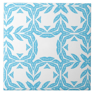 Inspirierte ruhige Symmetrie zwischen Blau und Wei Fliese