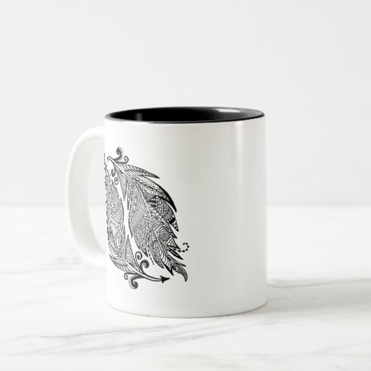Inspirierte Skizze der Federn Zweifarbige Tasse (Vorderseite Links)