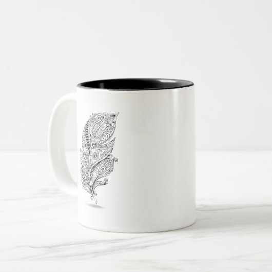 Inspirierte Stammes- Feder Zweifarbige Tasse (Vorderseite Links)