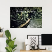 Inspirierte Wassernatur motivierte Joy Serenity Poster (Heimbüro)