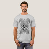 Inspirierter Schädel in den Blumen T-Shirt (Vorne ganz)