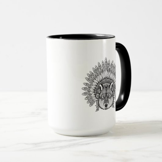Inspirierter Wolf in mit Federn versehener Tasse (VorderseiteRechts)
