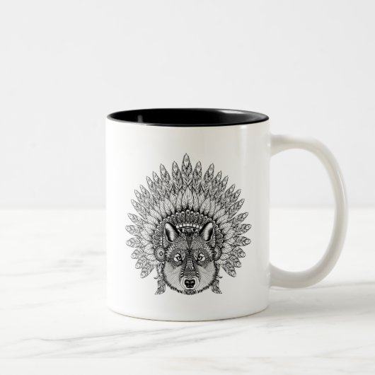 Inspirierter Wolf in mit Federn versehener Zweifarbige Tasse (Rechts)