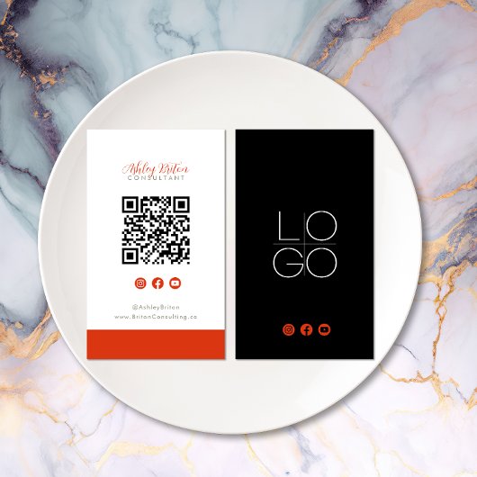 Instagram Facebook YouTube Social Media QR Code Visitenkarte