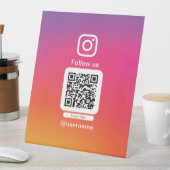 Instagram QR display Sockelschild (In Situ)