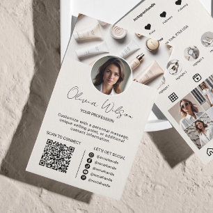 Instagramm-Scan zum Verbinden von QR-Codebeige Visitenkarte