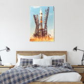 Installation von Sojus-Raumfahrzeugen in Baikonur Leinwanddruck (Insitu (Schlafzimmer))