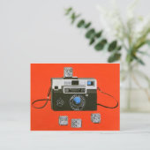 Instamatische Kamera mit Blitzwürfeln Postkarte (Stehend Vorderseite)