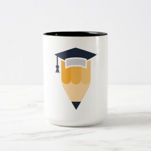 Intelligente Abschlussmütze und Bleistift Zweifarbige Tasse