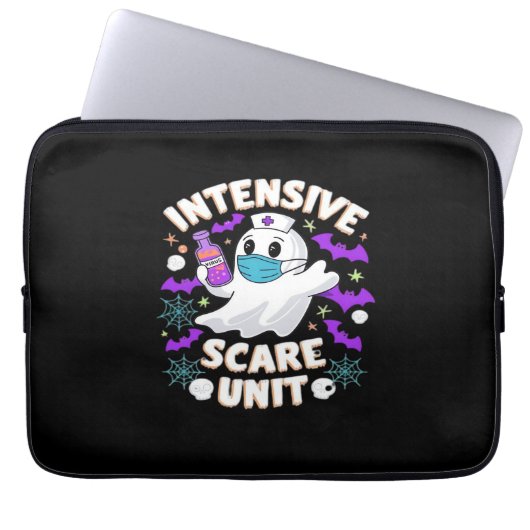 Intensiv-Kindergarten Nurse Halloween ICU Nurse Es Laptopschutzhülle (Vorderseite)
