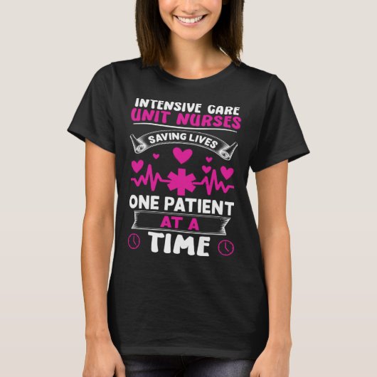 Intensive Care Unit Nurses Saving Lives T-Shirt (Vorderseite)
