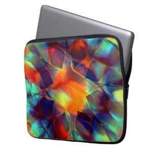 Intensive orangefarbene Blume in digitaler Politur Laptopschutzhülle