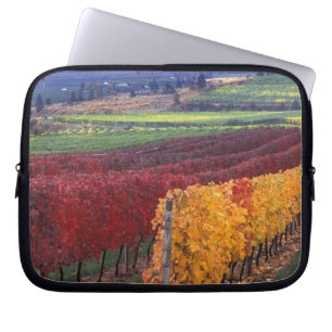 Intensive rote und gelbe Herbstfarben auf Gehring Laptopschutzhülle