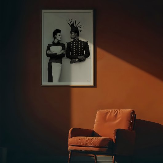 Intensiver Blick: Avantgarde-ModeDuo-Portrait Poster