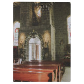 Interieur der geschmückten Steinmauer-Kirche Klemmbrett (Rückseite)