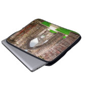 Interior View Old Tintern Abbey Wales, Vereinigtes Laptopschutzhülle (Vorne Knopf)