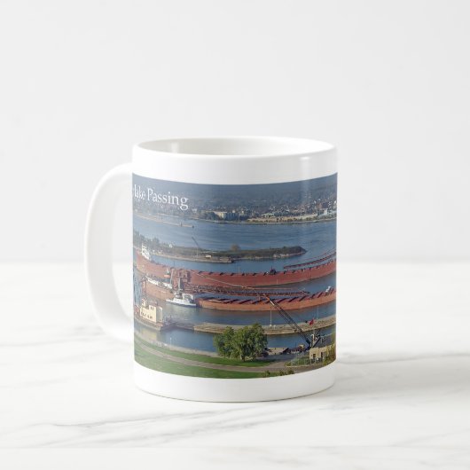 Interlake Passing Tasse (Vorderseite Links)