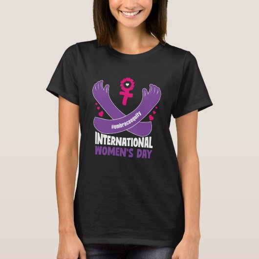 International Women's Day 2023 Embrace Equity 8 Ma T-Shirt (Vorderseite)