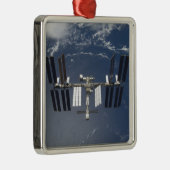 Internationale Raumstation 13 Silbernes Ornament (Rechts)