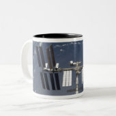 Internationale Raumstation 13 Zweifarbige Tasse (Vorderseite Links)