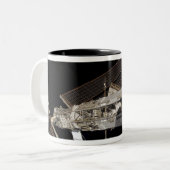 Internationale Raumstation 23 Zweifarbige Tasse (Vorderseite Links)